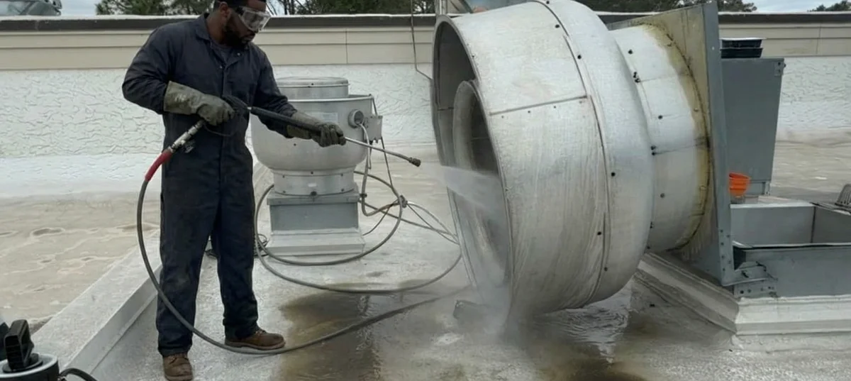 Phoenix Hood Cleaning technician at work